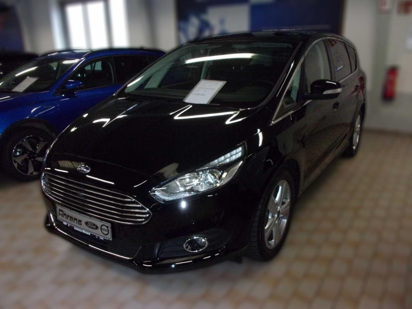 Ford S-Max Titanium